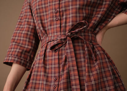 Liebling Svala Rostfarbenes Fensterkaro-Hemdkleid