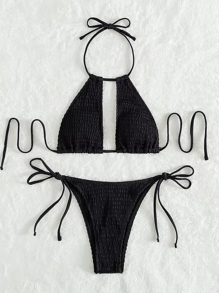 Gesmokter Bikini für Damen - Badebekleidung mit hohlem Ausschnitt und Krawatte