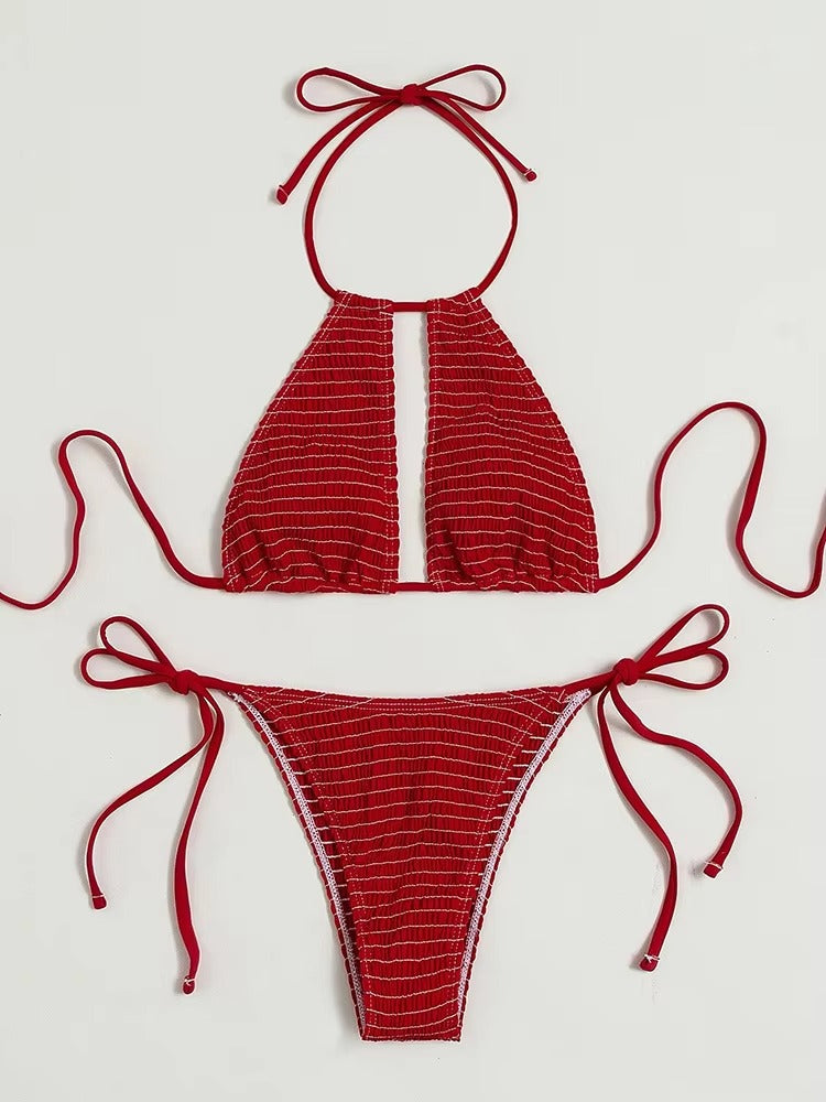 Gesmokter Bikini für Damen - Badebekleidung mit hohlem Ausschnitt und Krawatte